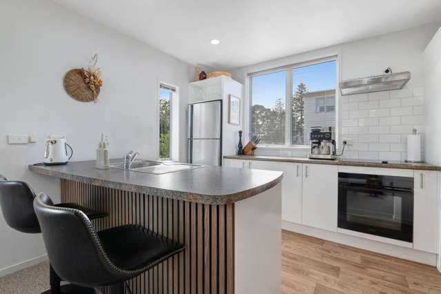 15/3 Riverside Road Orewa_4