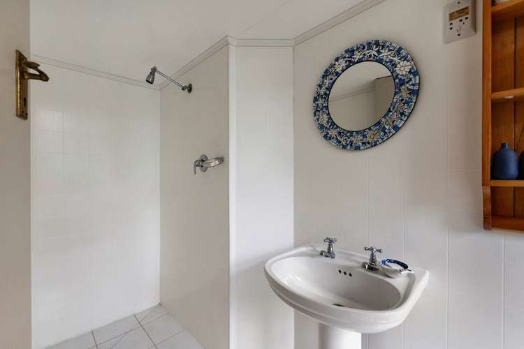 153 Swamp Road Te Horo_13