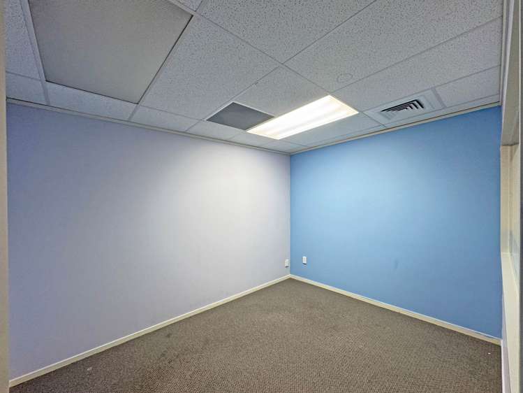 Unit F/22 Torrens Road Burswood_4