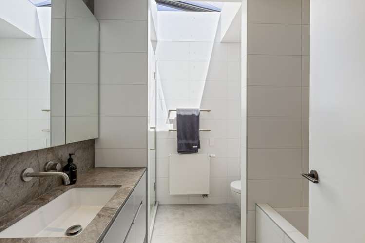 6 Victoria Road New Plymouth_22