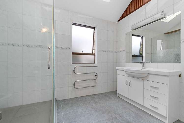 16 Dallinghoe Crescent Milford_20