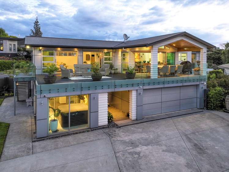 163 Lake Crescent Hamilton Lake_31