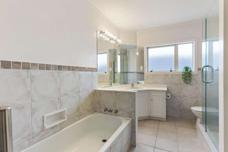 4/2 Crescent Road Parnell_13