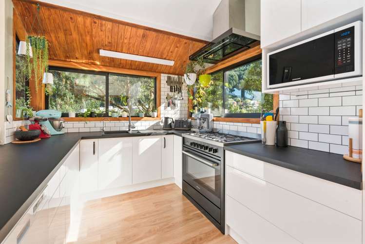 11b Mackinnon Terrace Fernhill/Sunshine Bay_15