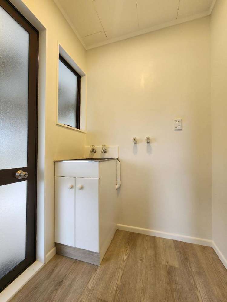 8b Carthew Street Okato_6
