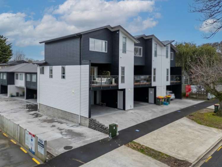 3/14 Hammond Street Hamilton_16