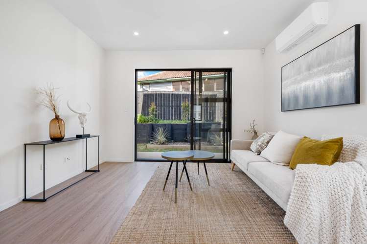 43 Coates Crescent Panmure_9