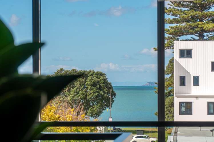 208/4 Bute Road Browns Bay_3