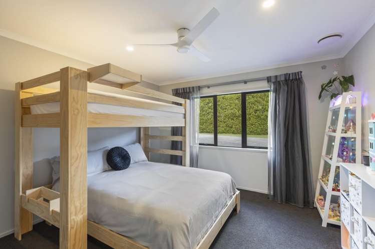 1216 Egmont Road Egmont Village_23