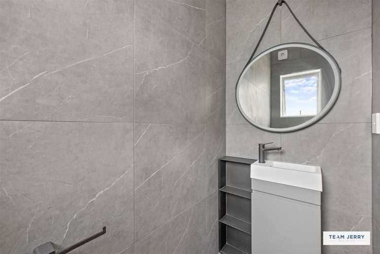 2/4 Ranier Street Ellerslie_16