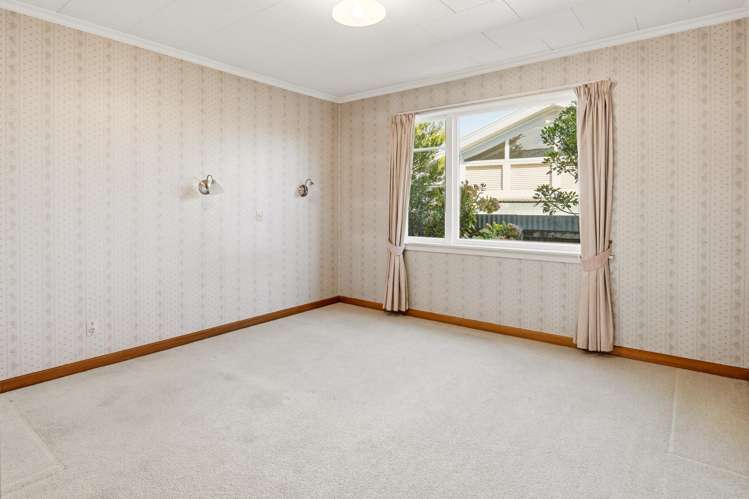 64 New Renwick Road Burleigh_15