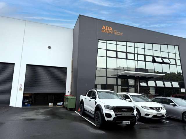 Premium Penrose Industrial Unit