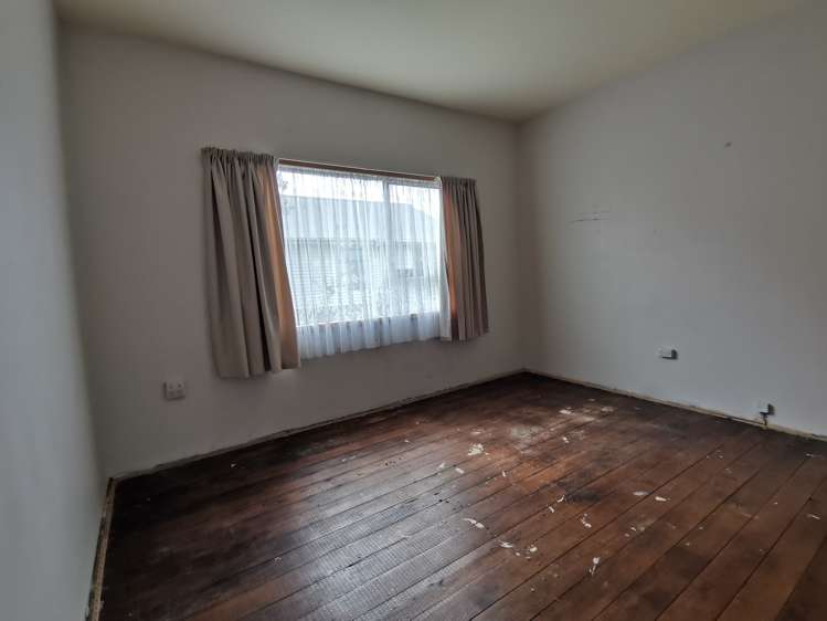 124 Davie Street Hokitika_9