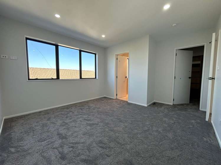 2/52 Hutchinsons Road Bucklands Beach_1