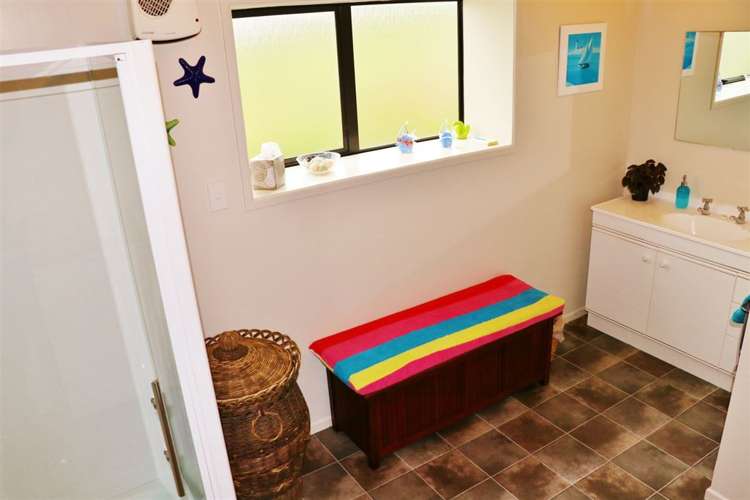 241 Te Mahoe Road Mokau_51