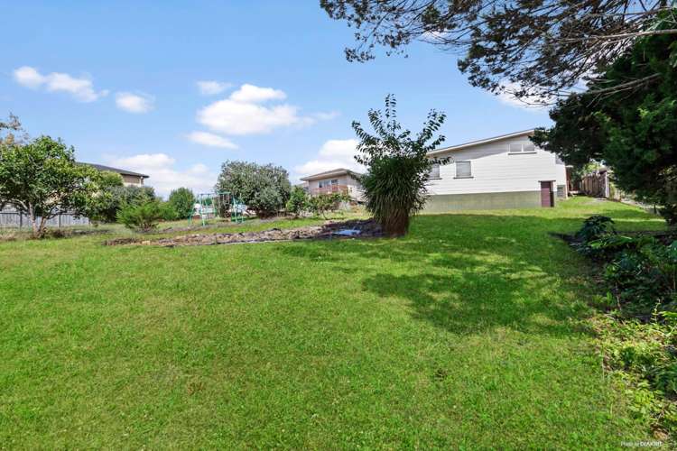 22 Finlow Drive Te Atatu South_23