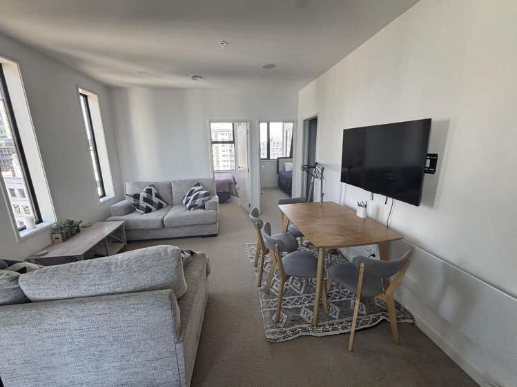 1601/79 Airedale Street 10015_1