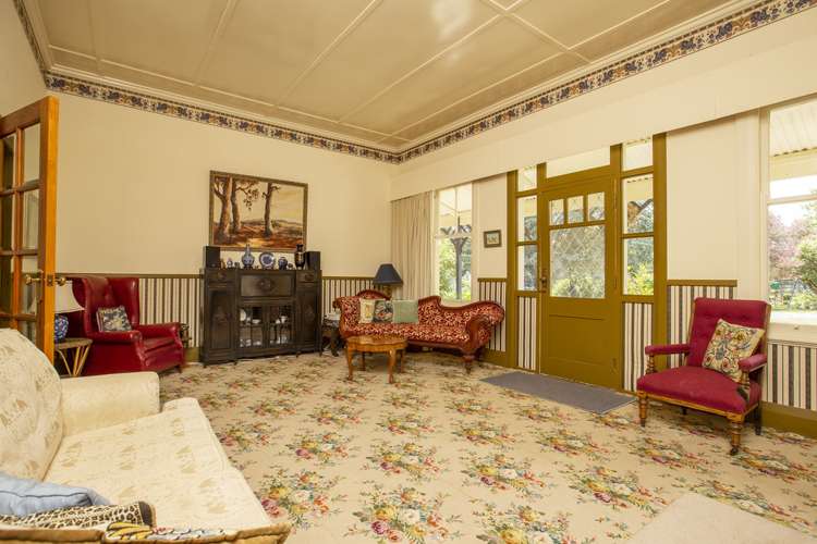 1937 Lake Ferry Road Pirinoa_9