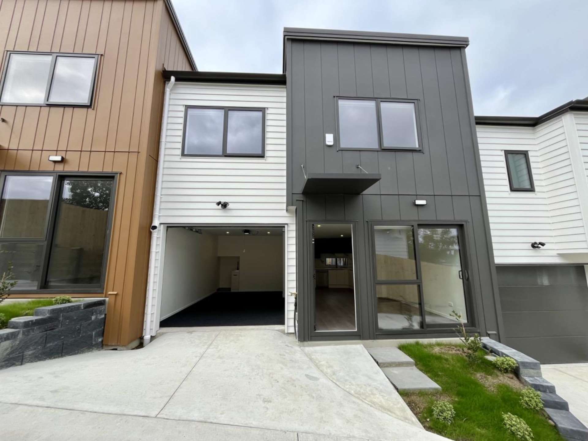 12B Massine Place 2334_0