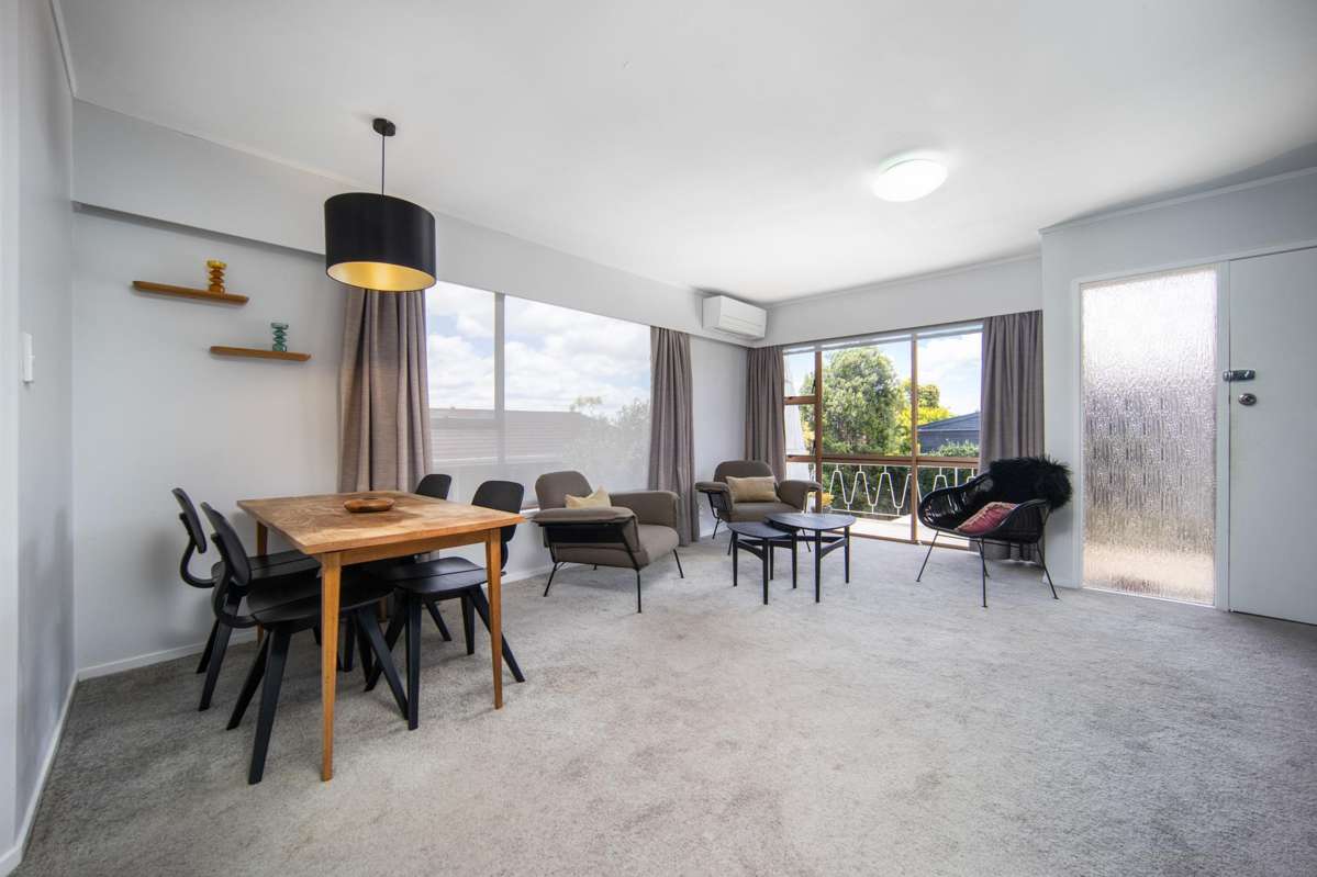 4/67A Roberton Road_5