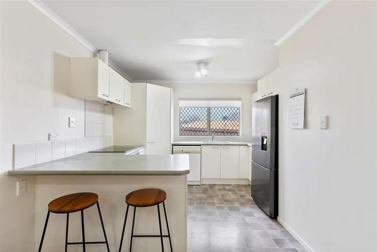 26 Medvale Avenue Flat Bush_3