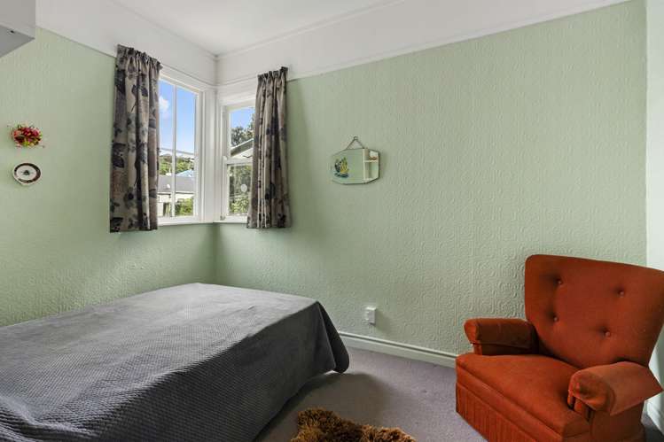 3-5 Knoll Street Island Bay_9