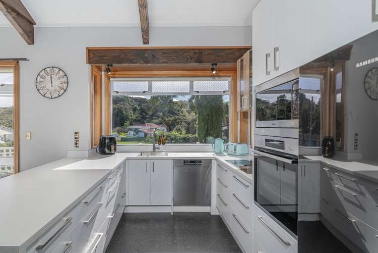 289 Main Road Tairua_12