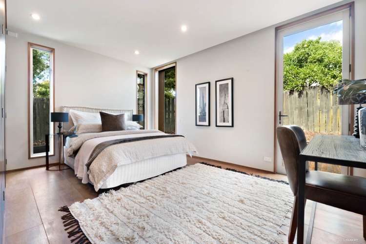 8a Wairata Place Te Atatu South_11