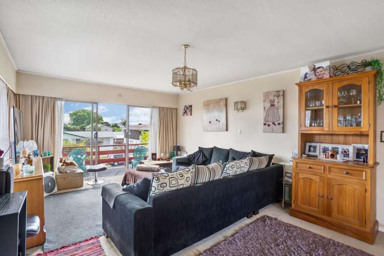 8 Bodi Place Te Atatu South_5