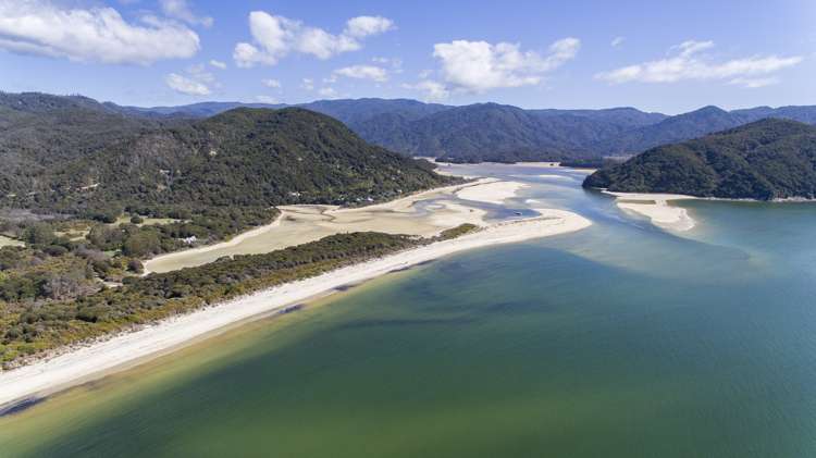 25 Awaroa Bay Awaroa Bay_0