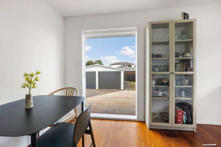 787 Te Atatu Road Te Atatu Peninsula_24
