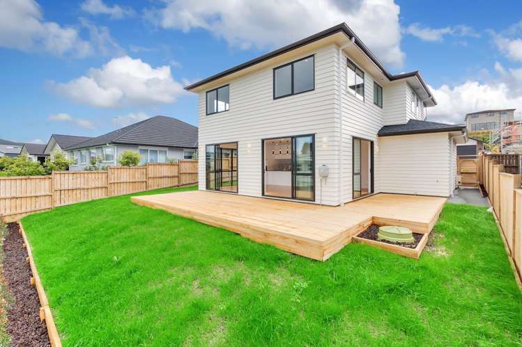 92 Colonial Drive Silverdale_11