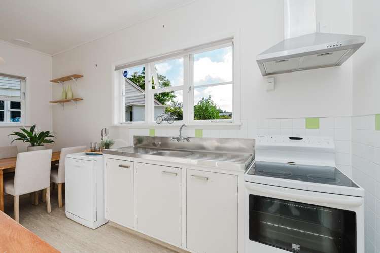 21 Jellicoe Drive Hamilton East_11