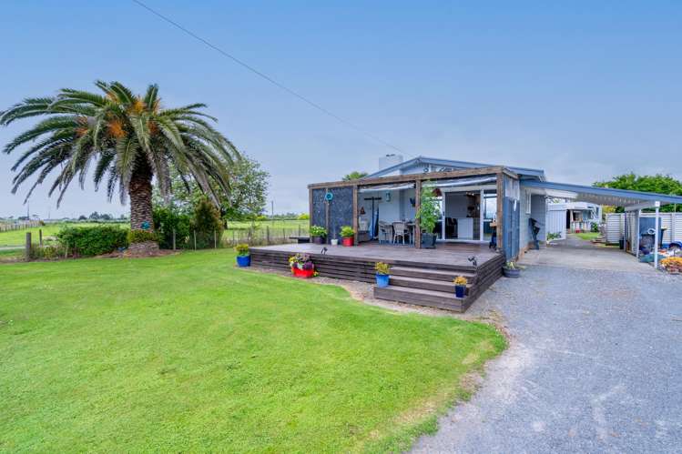 1335 East Coast Road_0