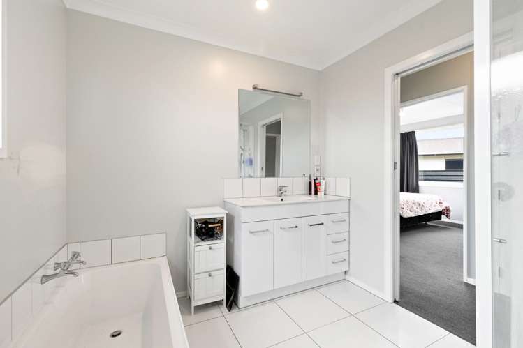 49 Kimberley Grove Westbrook_20