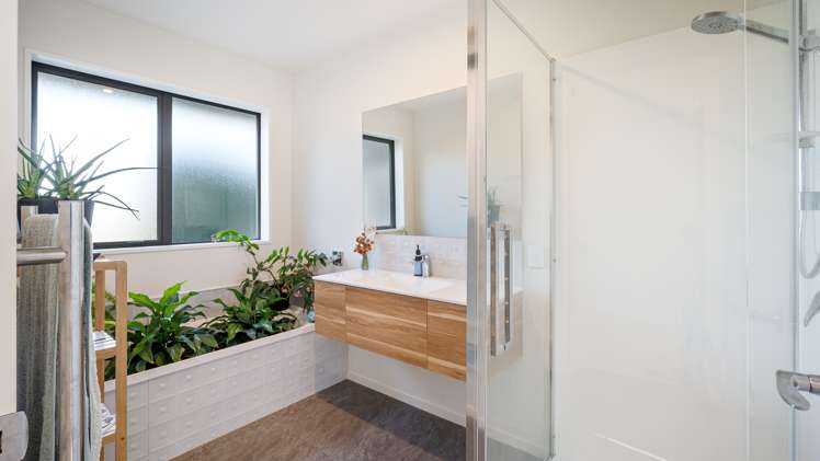 1 Fantail Avenue Amberley_11