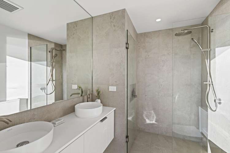 7/5 Tidal View Ferrymead_14