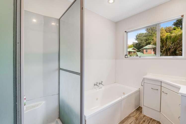 806A Beach Road Browns Bay_29