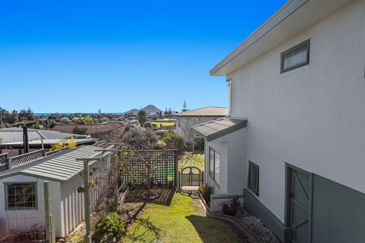 10 Island View Heights Coastlands_23