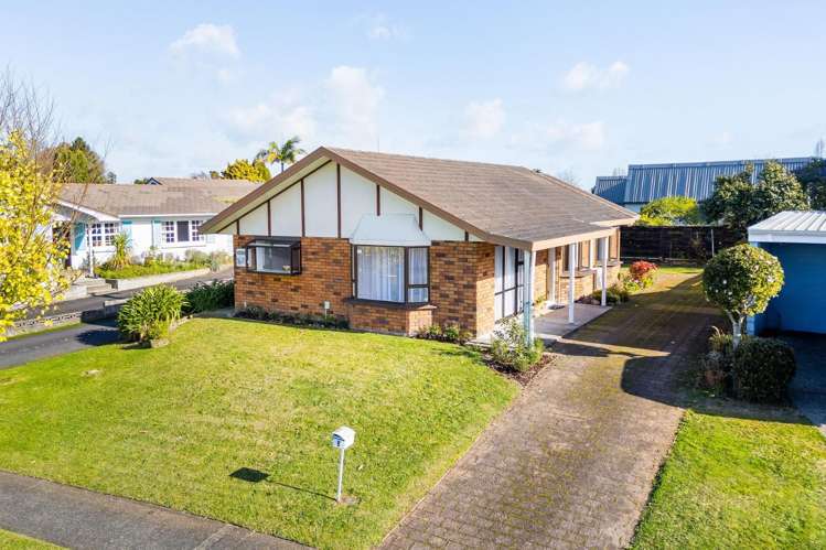 8 Chequers Avenue 1053_2