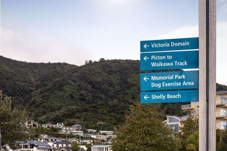 1/29 Waikawa Road Picton_22