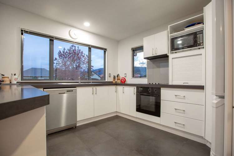 18 Heritage Crescent Richmond_2