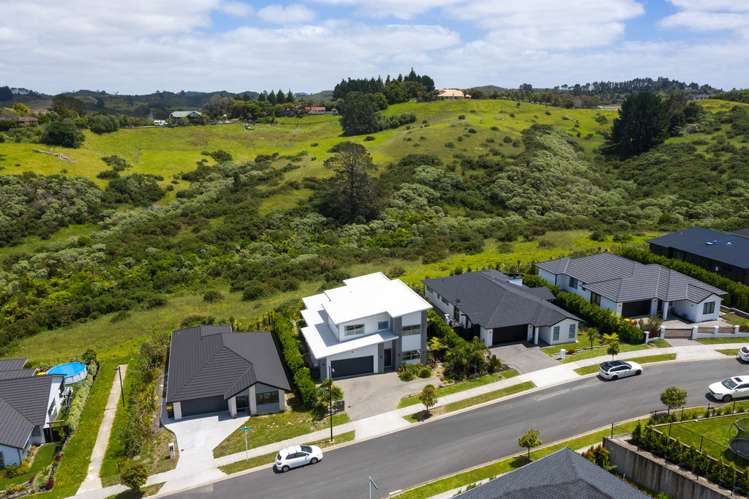 38 Boocock Crescent Orewa_16