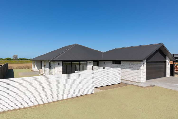 8 Whitehall Drive Springlands_22