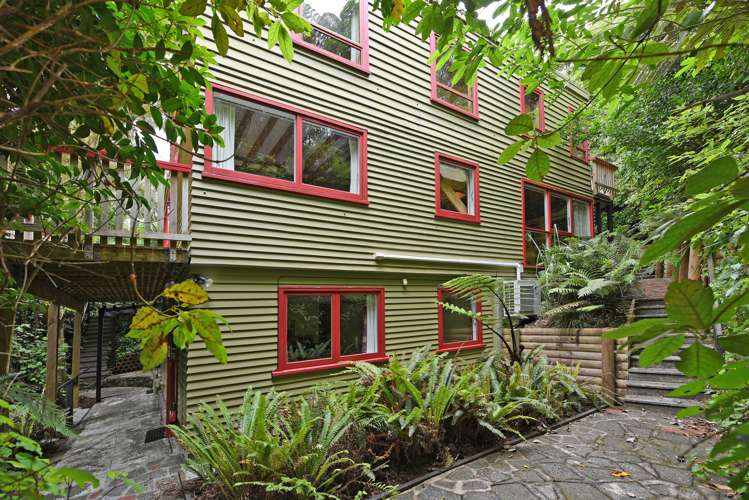 63 Wyndham Road Pinehaven_0