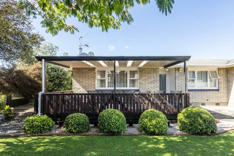 99 Wycliffe Street Onekawa_14