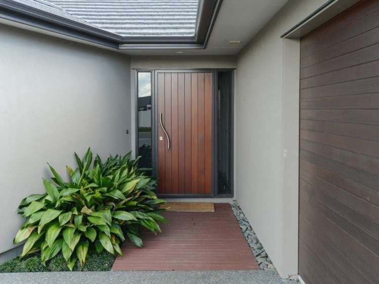 9 Palliser Place Poraiti_14