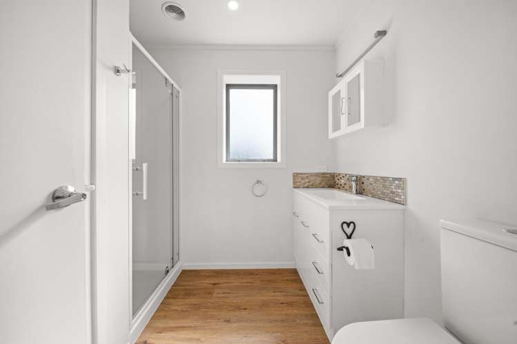 353 Hughes Line Carterton_7