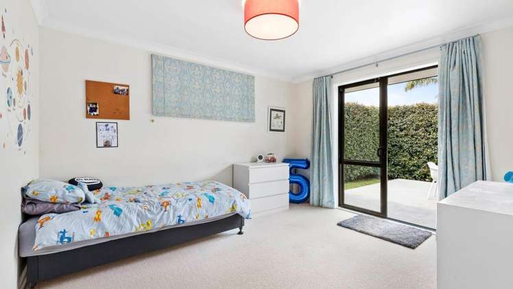 Te Wharau Drive Greenhithe_11