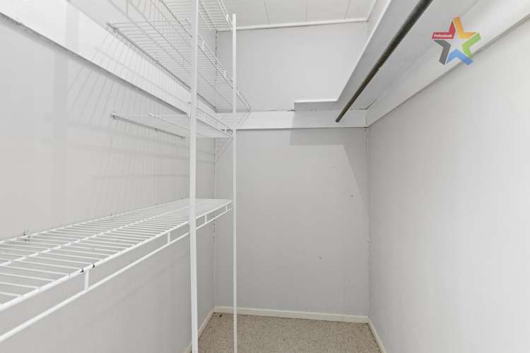 8c Montgomery Crescent Clouston Park_7